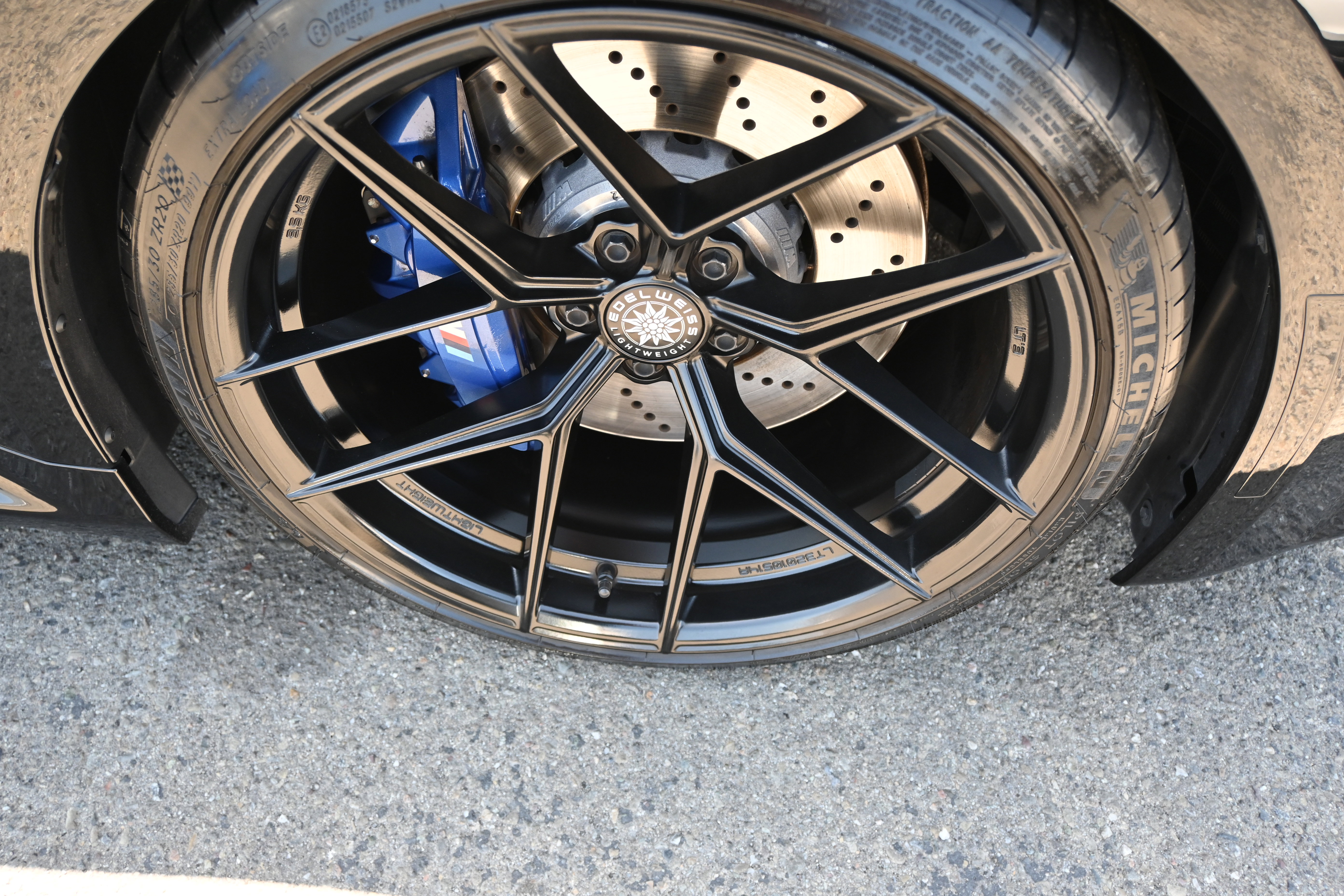 Used 2023 BMW M2 w/ Lighting Package RWD image 34