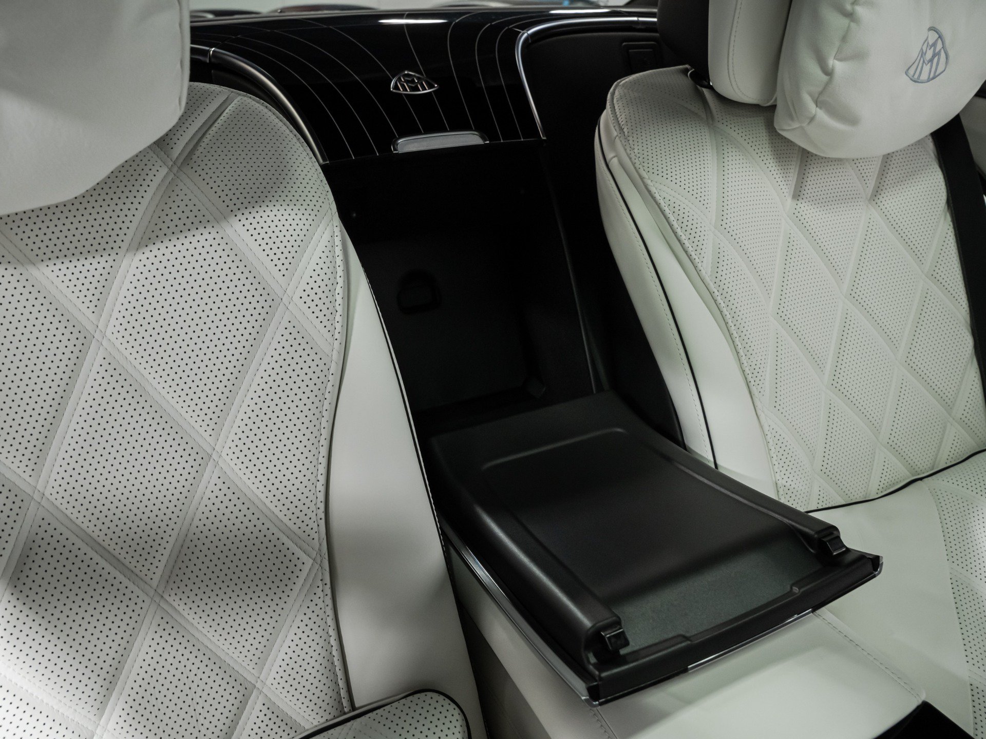 Used 2024 Mercedes-Benz Maybach S 680 4MATIC image 90