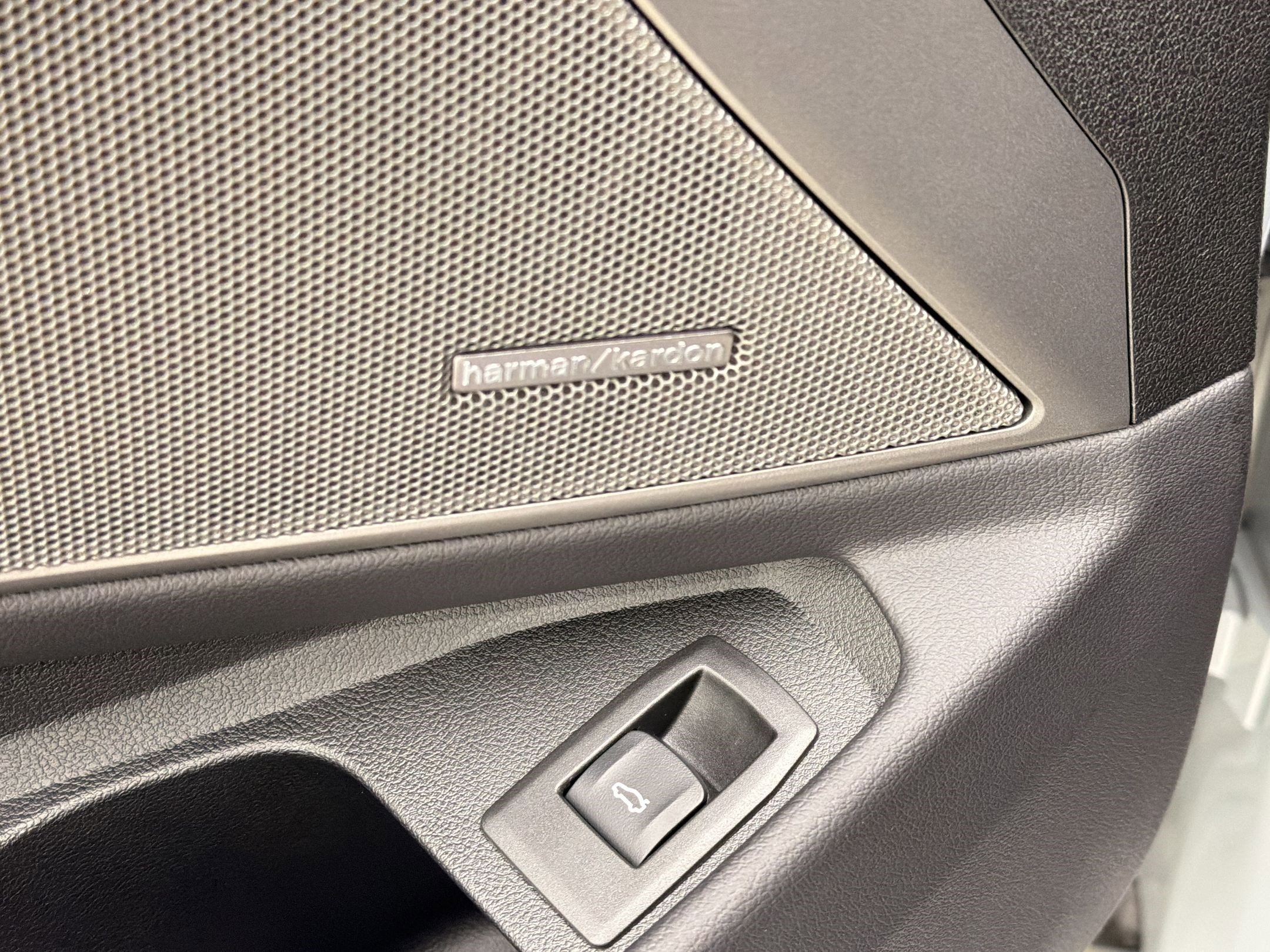 Certified 2026 BMW 330i Sedan w/ M Sport Package image 23