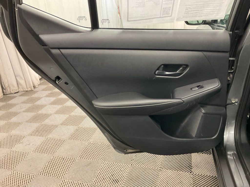 Used 2024 Nissan Sentra S image 32