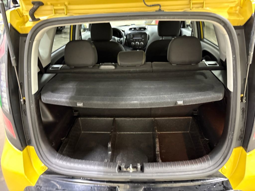 Used 2016 Kia Soul + image 13