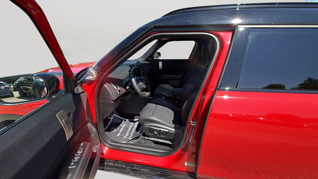 Used 2026 MINI Cooper Countryman John Cooper Works w/ Comfort Package Max AWD/4WD image 19