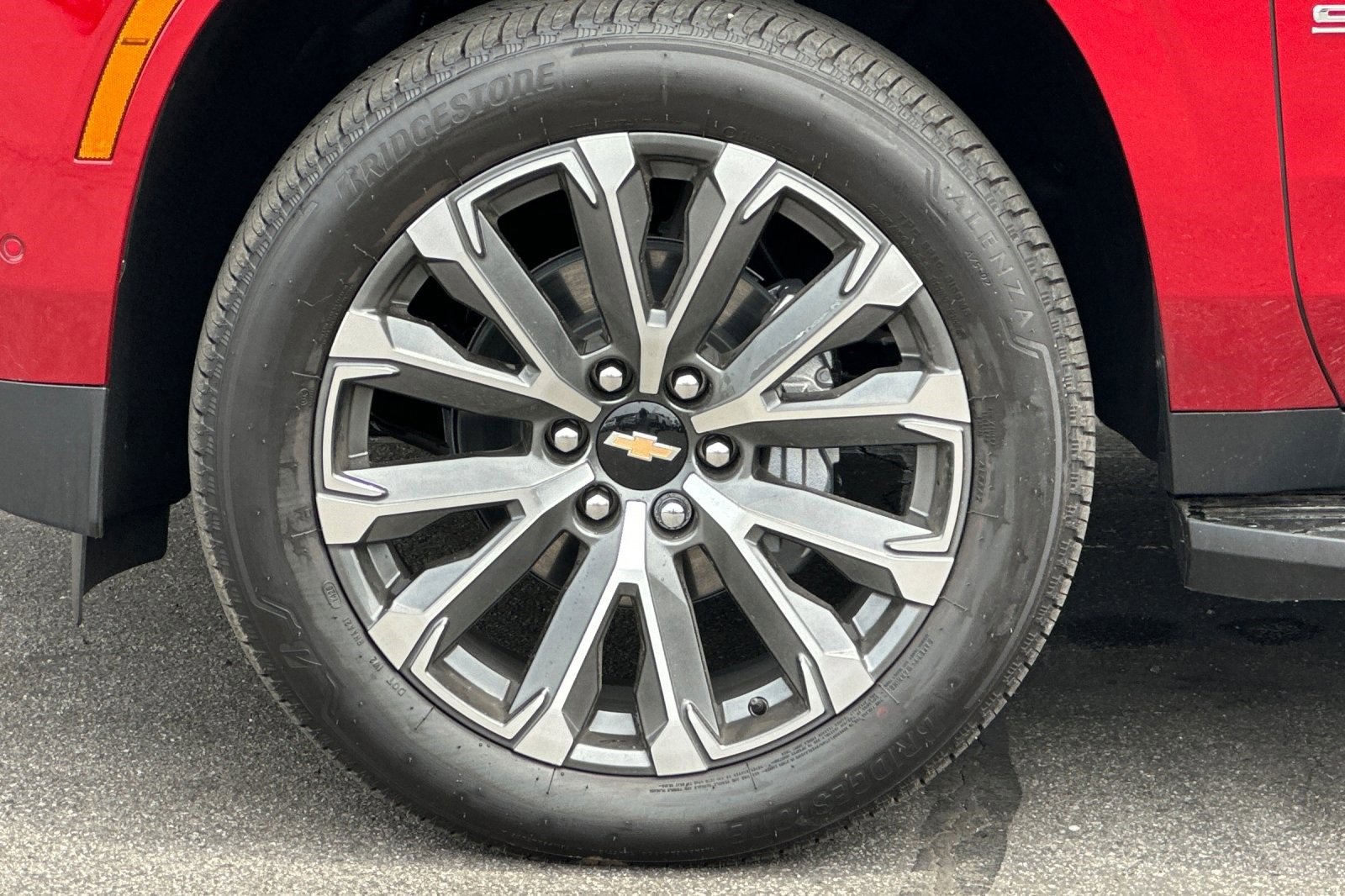 New 2025 Chevrolet Suburban High Country image 35