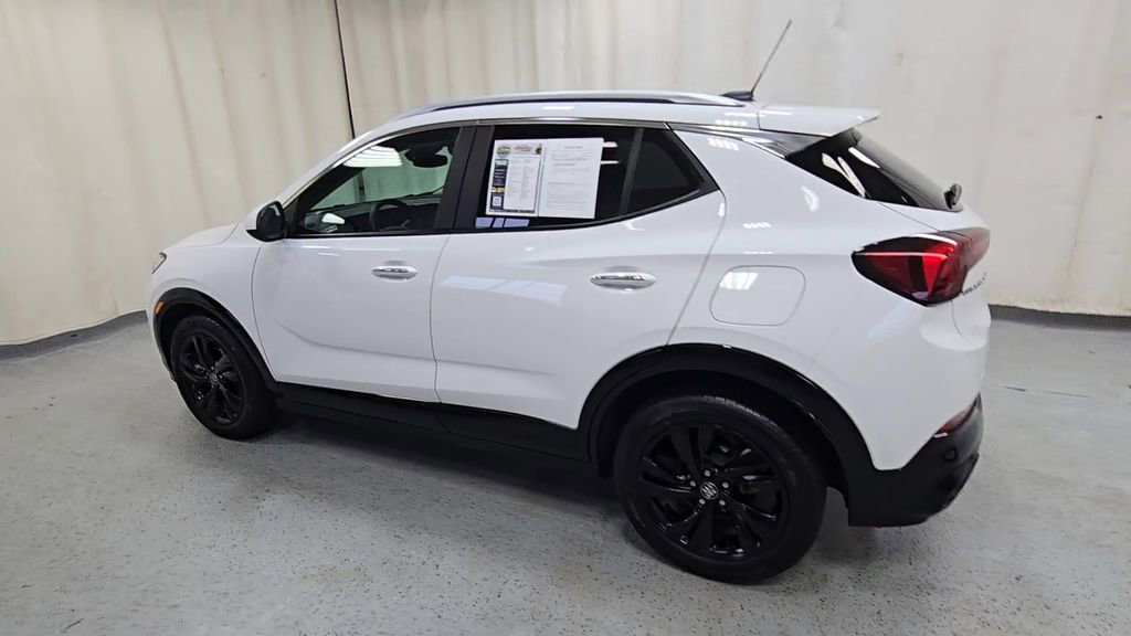 Certified 2024 Buick Encore GX Sport Touring FWD image 8