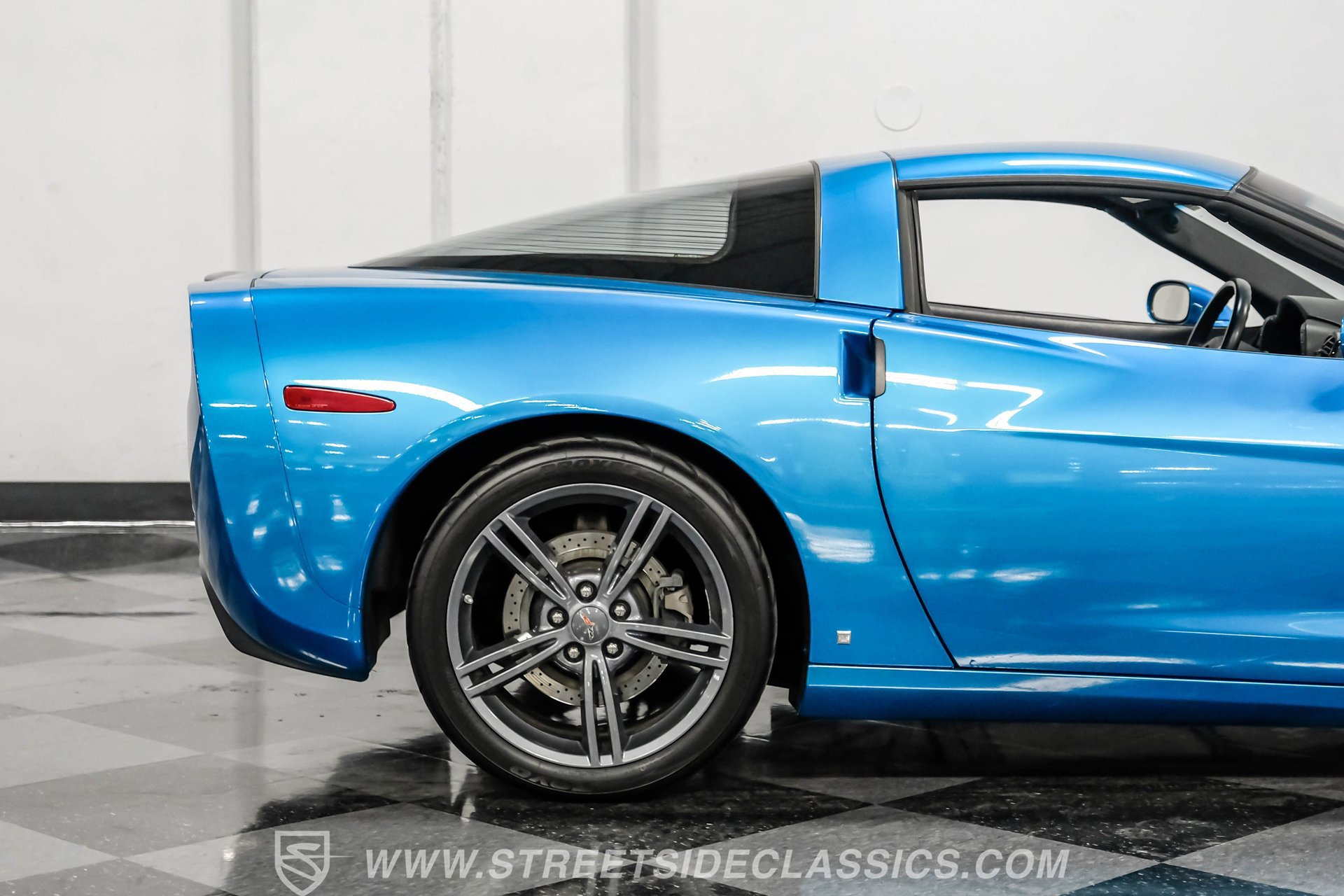 Used 2008 Chevrolet Corvette Coupe w/ Z51 Performance Package image 28
