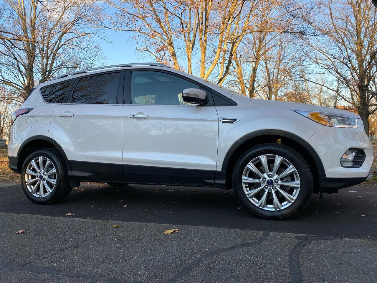 Used 2017 Ford Escape Titanium w/ Canadian Touring Package image 22