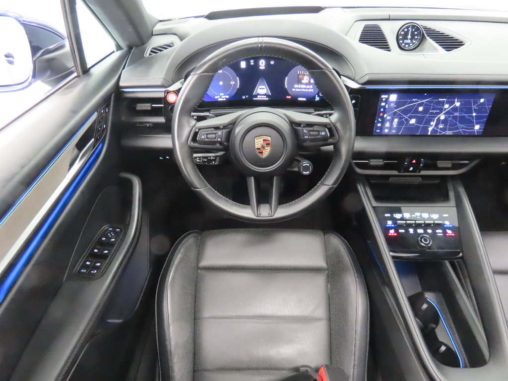 Used 2024 Porsche Macan 4 Electric AWD/4WD image 17