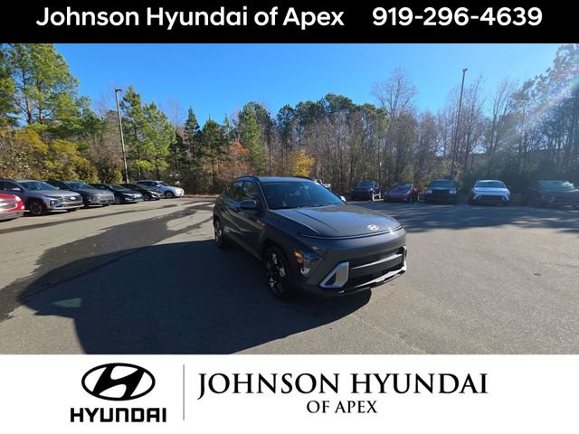 Certified 2025 Hyundai Kona SEL image 13