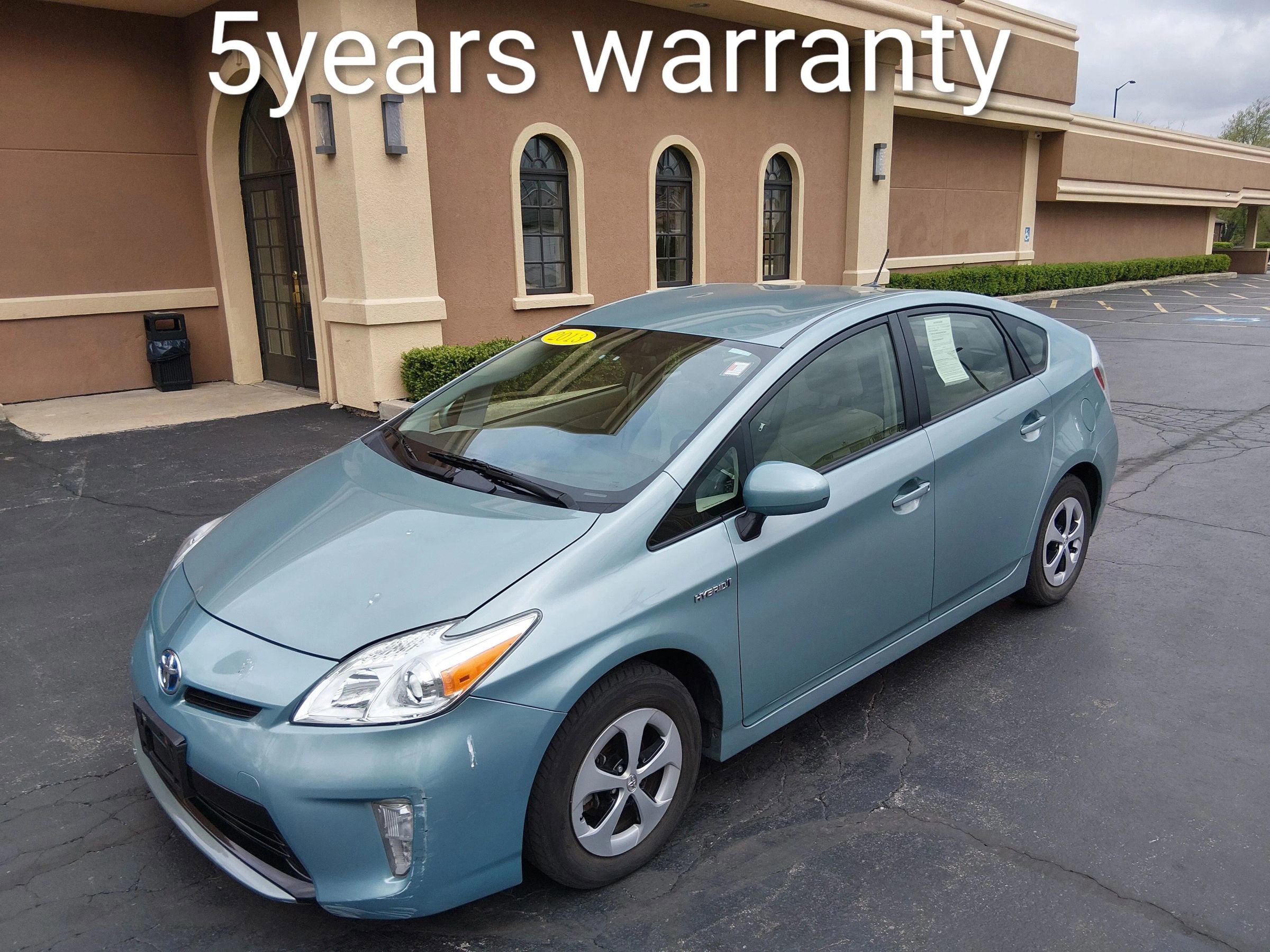 Used 2013 Toyota Prius Four FWD image 2