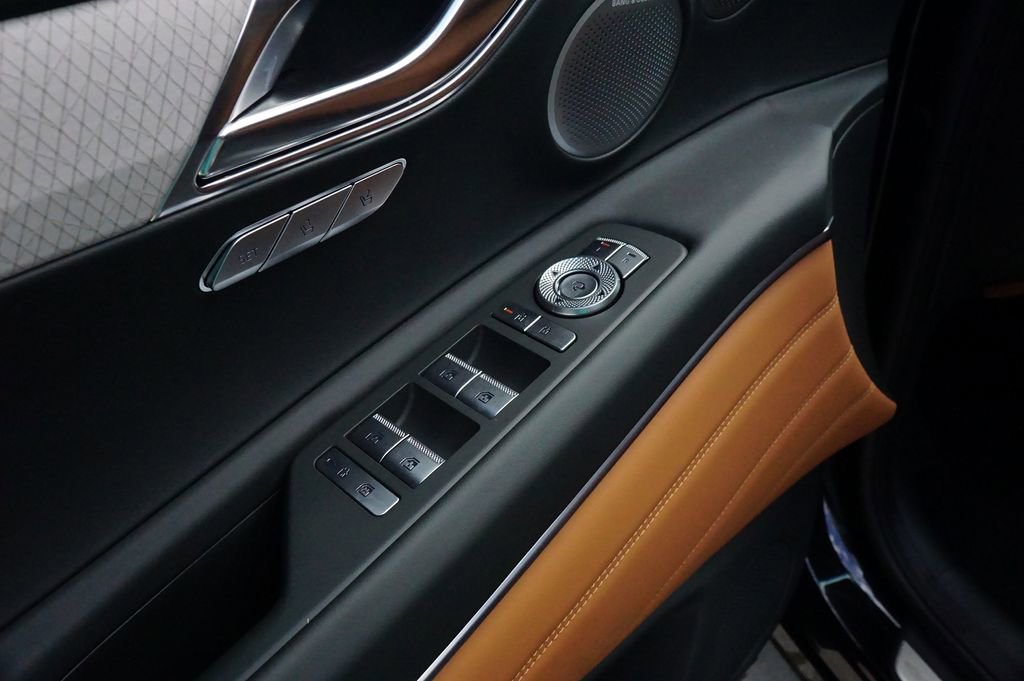 New 2025 Genesis GV80 3.5T Prestige image 13