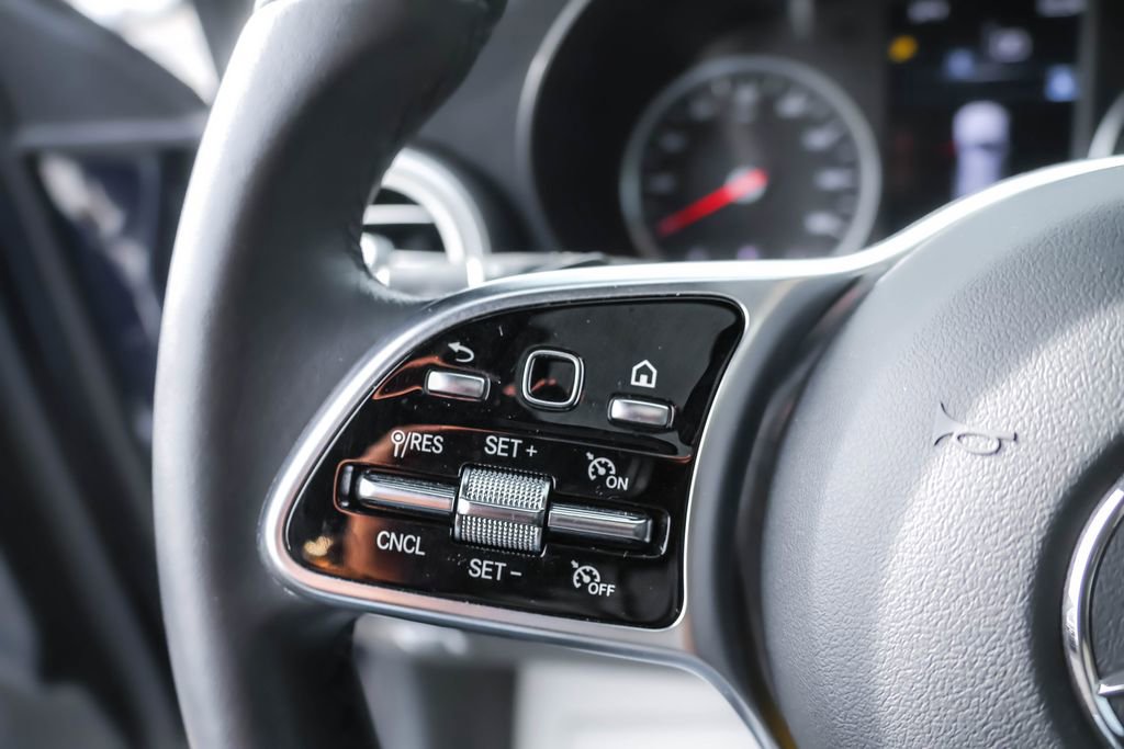 Used 2021 Mercedes-Benz GLC 300 4MATIC Coupe image 16