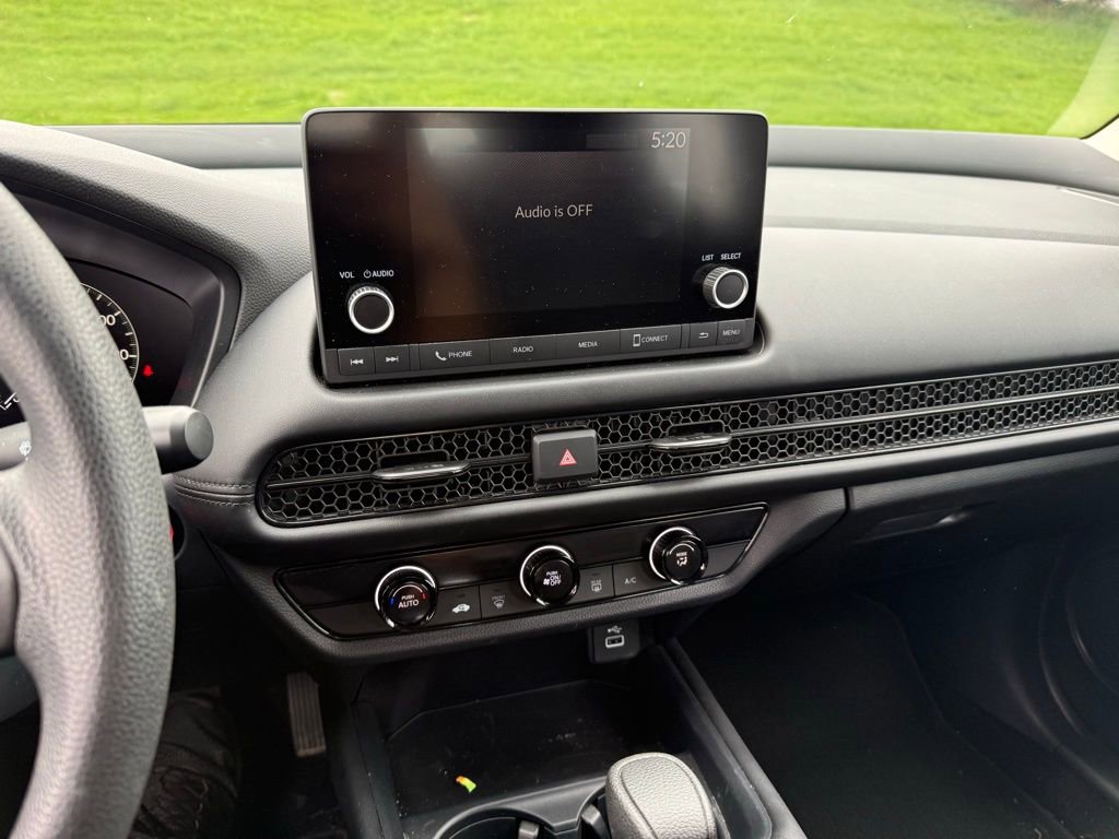 Used 2024 Honda HR-V LX image 9