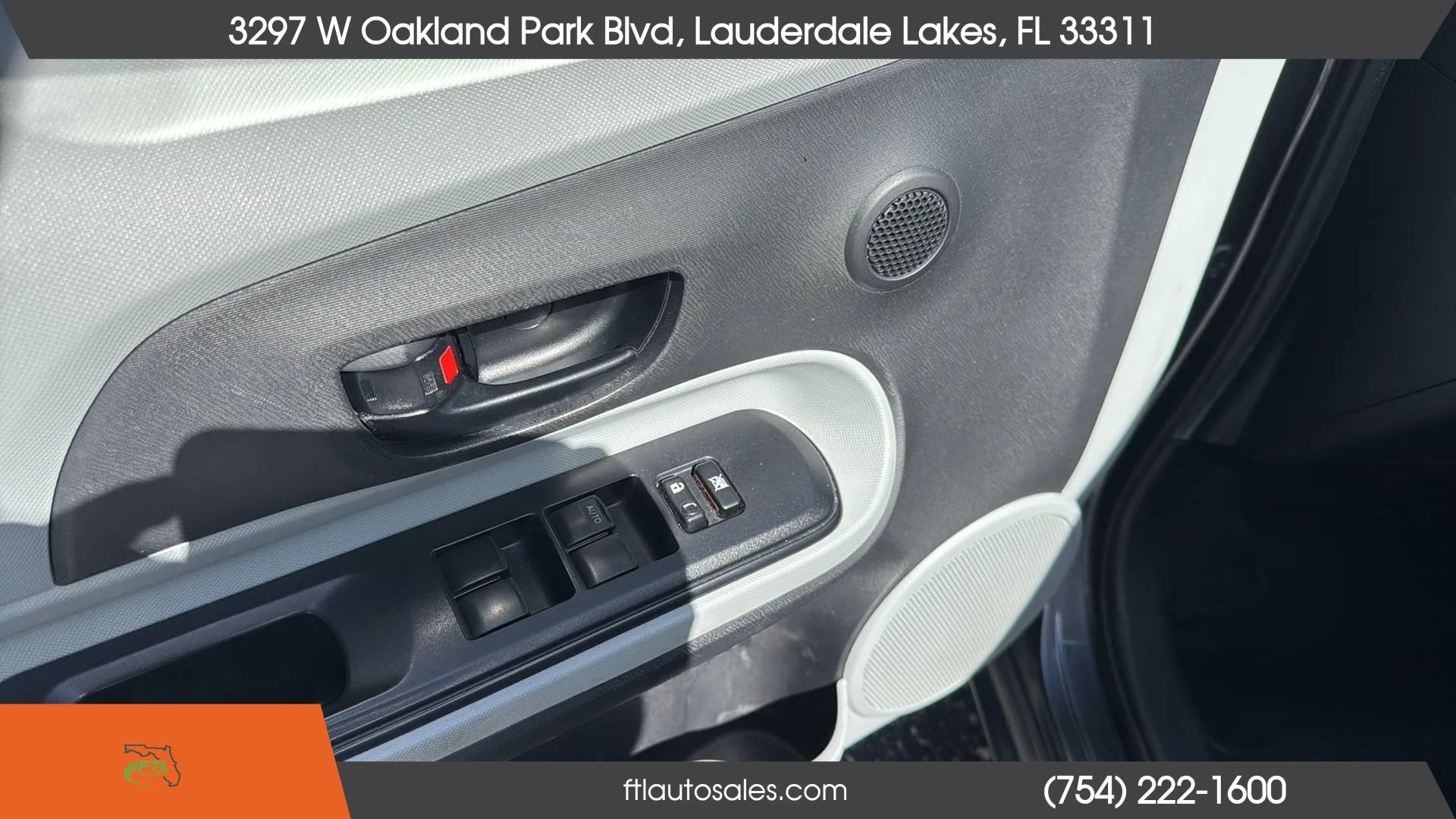 Used 2013 Toyota Prius C One FWD image 18