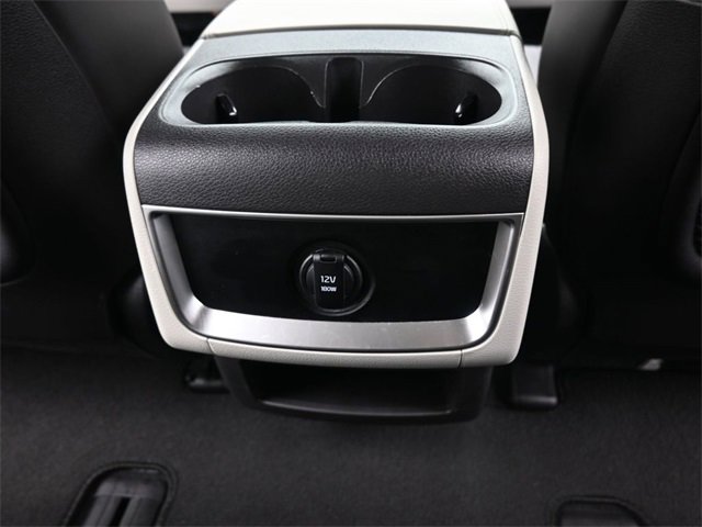 Used 2024 Kia Carnival LX image 24