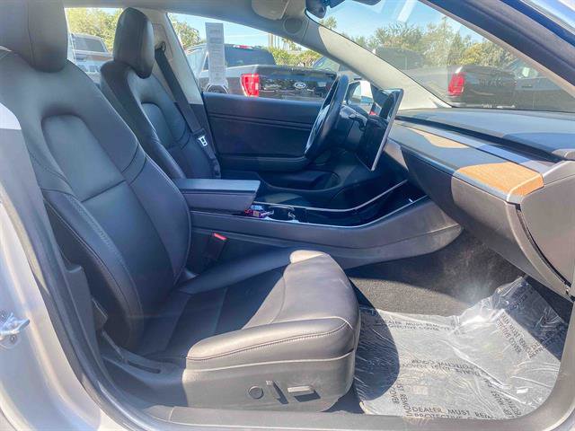 Used 2018 Tesla Model 3 Long Range image 16