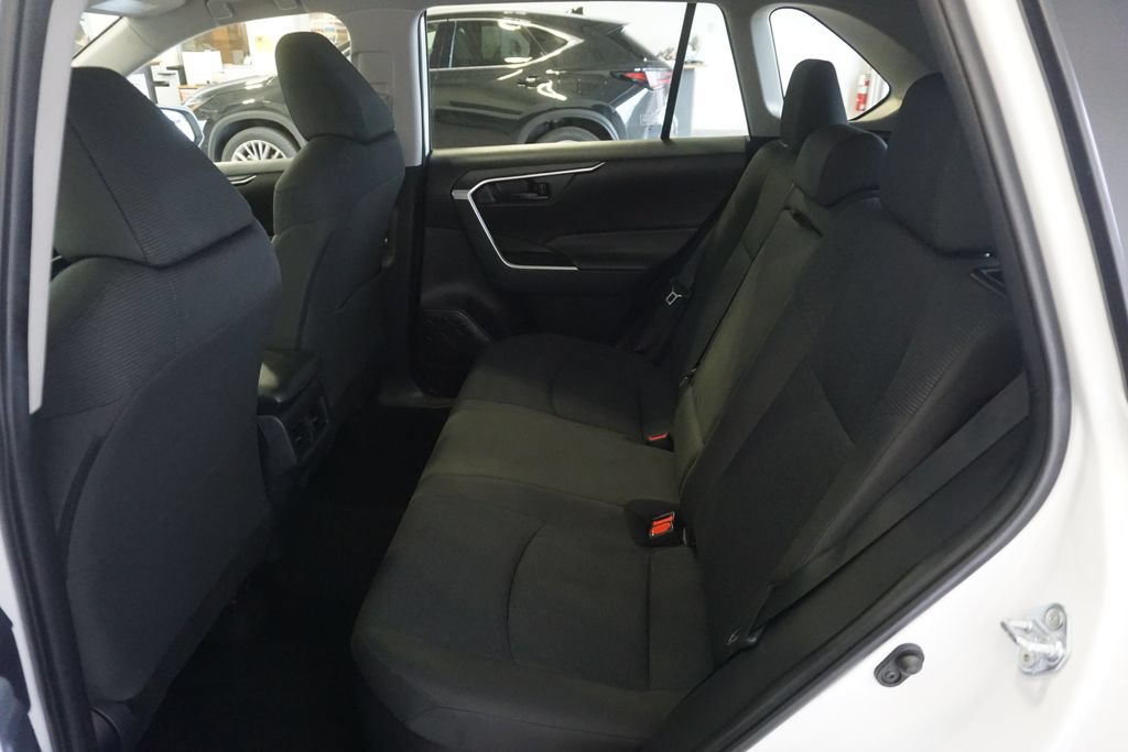 Certified 2025 Toyota RAV4 LE AWD/4WD image 18
