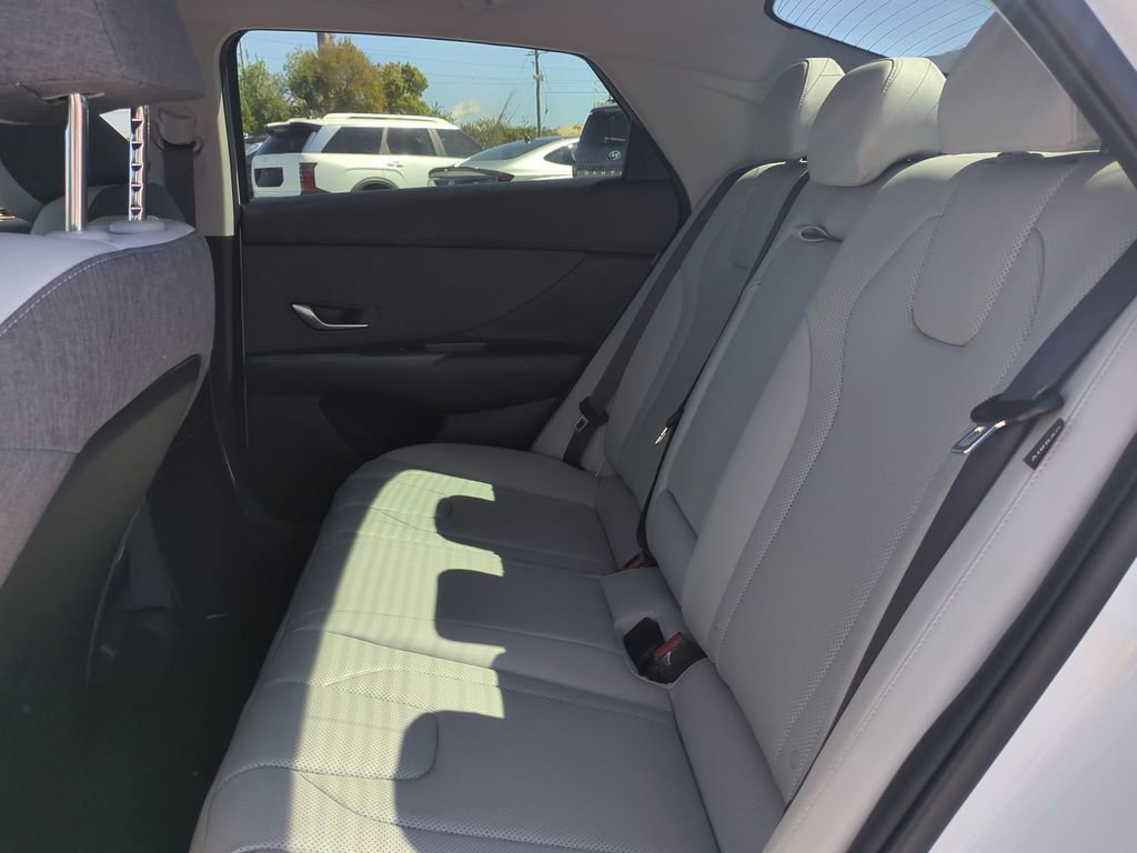 New 2026 Hyundai Elantra Limited image 14