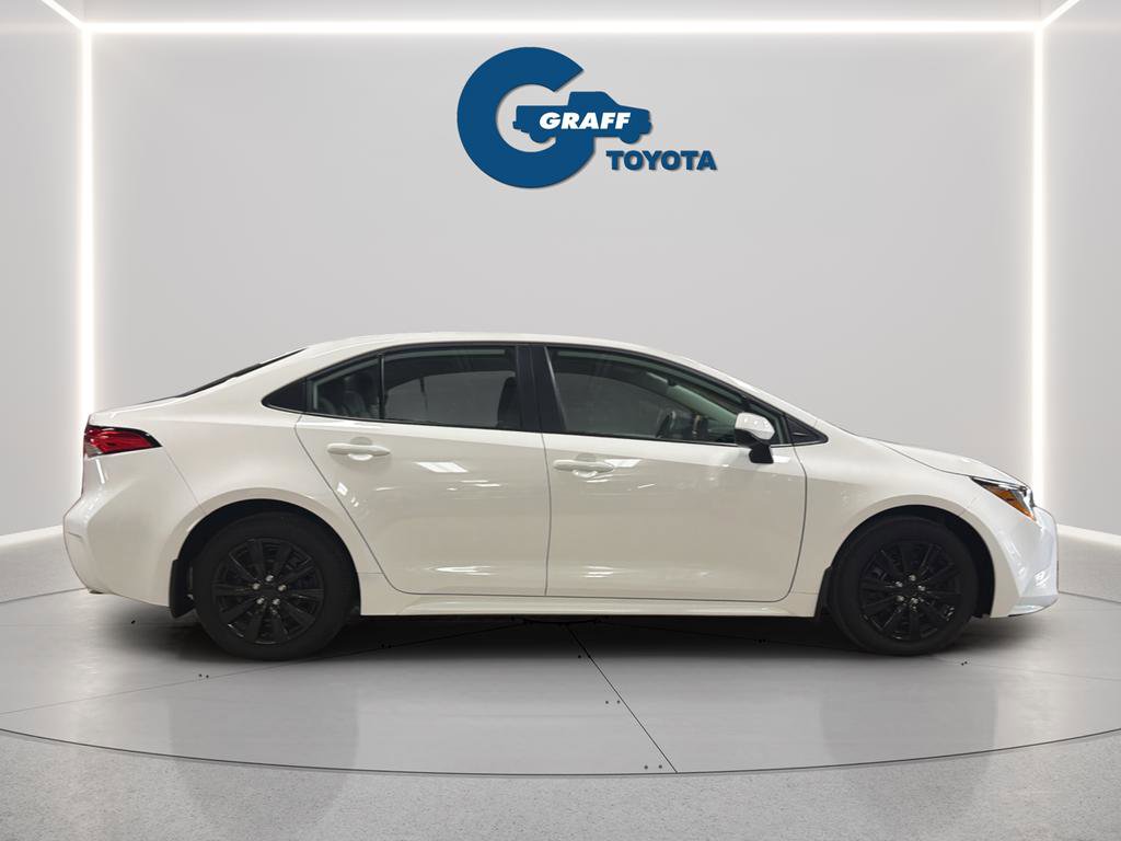 Used 2026 Toyota Corolla LE FWD image 6