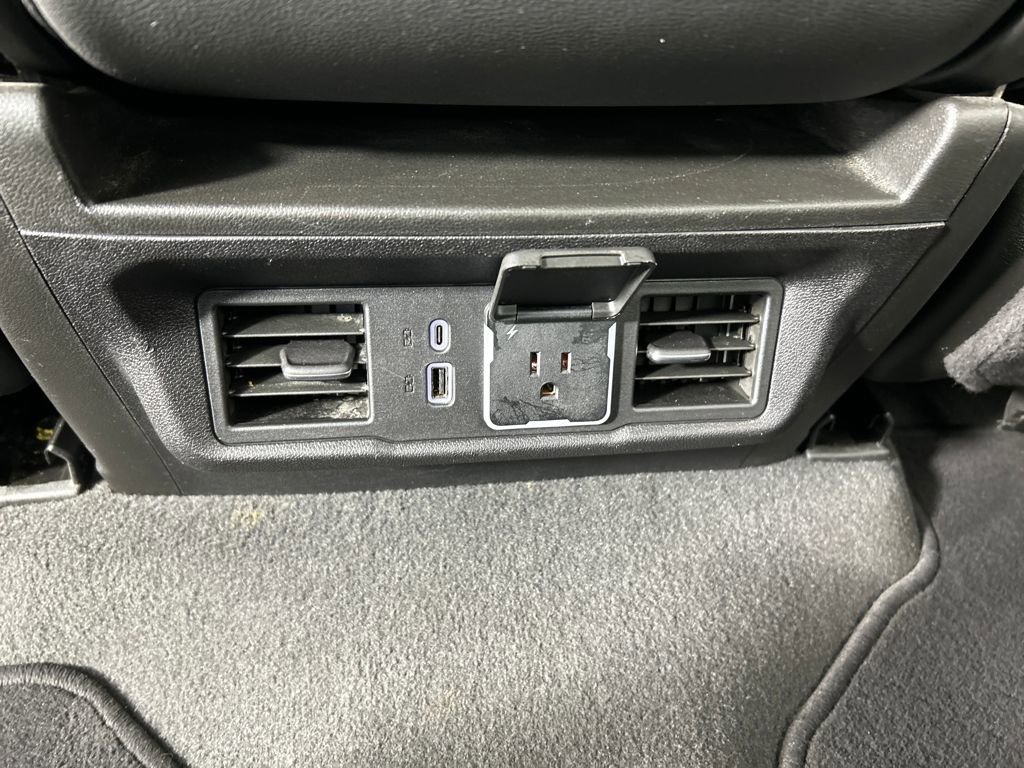 Used 2024 GMC Sierra 1500 SLT image 20