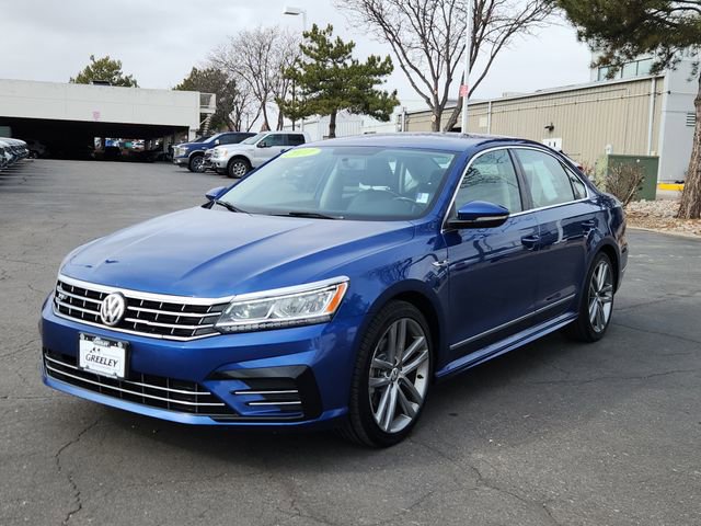 Used 2017 Volkswagen Passat 1.8T R-Line w/ R-Line Lighting Package image 4