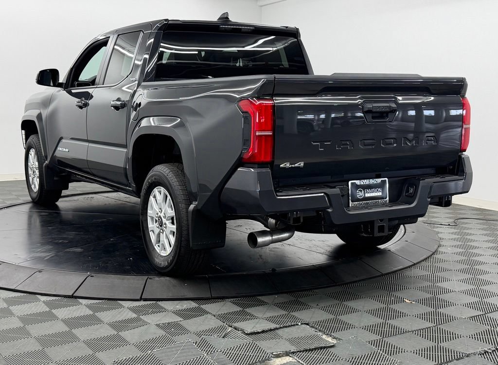 Used 2026 Toyota Tacoma SR5 AWD/4WD image 12