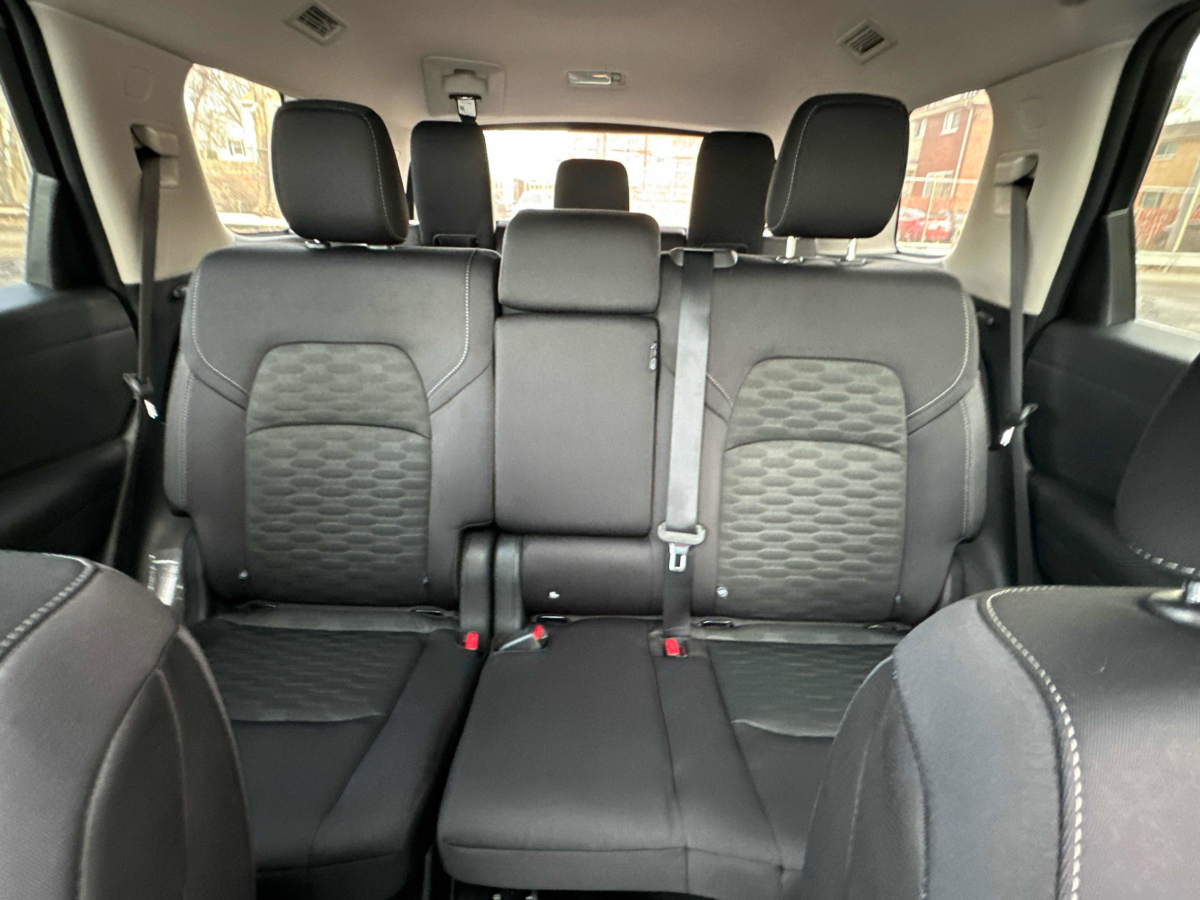 New 2026 Nissan Pathfinder SV w/ SV Premium Package AWD/4WD image 25