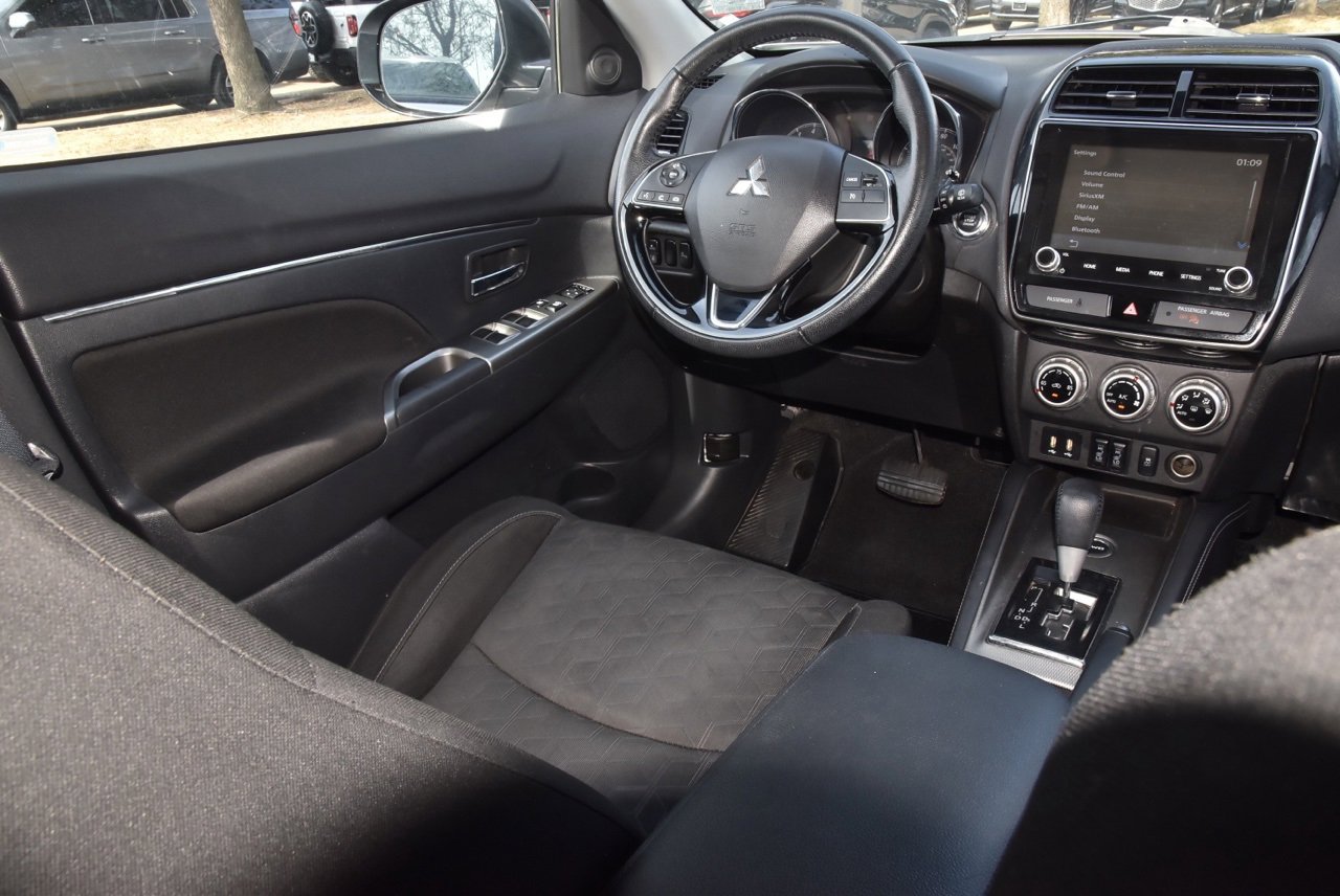 Used 2020 Mitsubishi Outlander Sport SE image 15