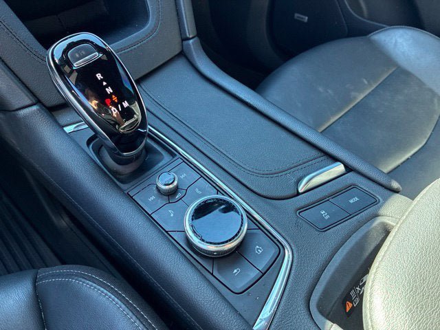 Used 2021 Cadillac XT6 Premium Luxury FWD image 17