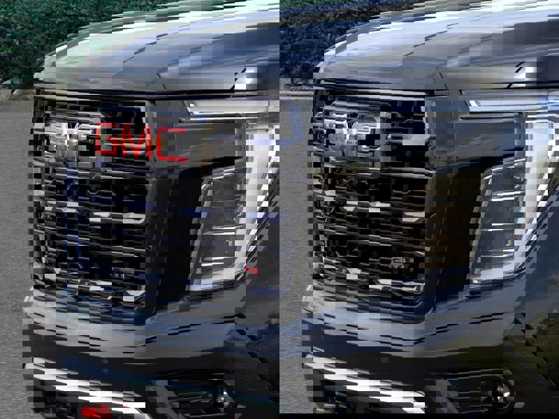 New 2026 GMC Yukon AT4 Ultimate w/ LPO, Floor Liner Package image 13