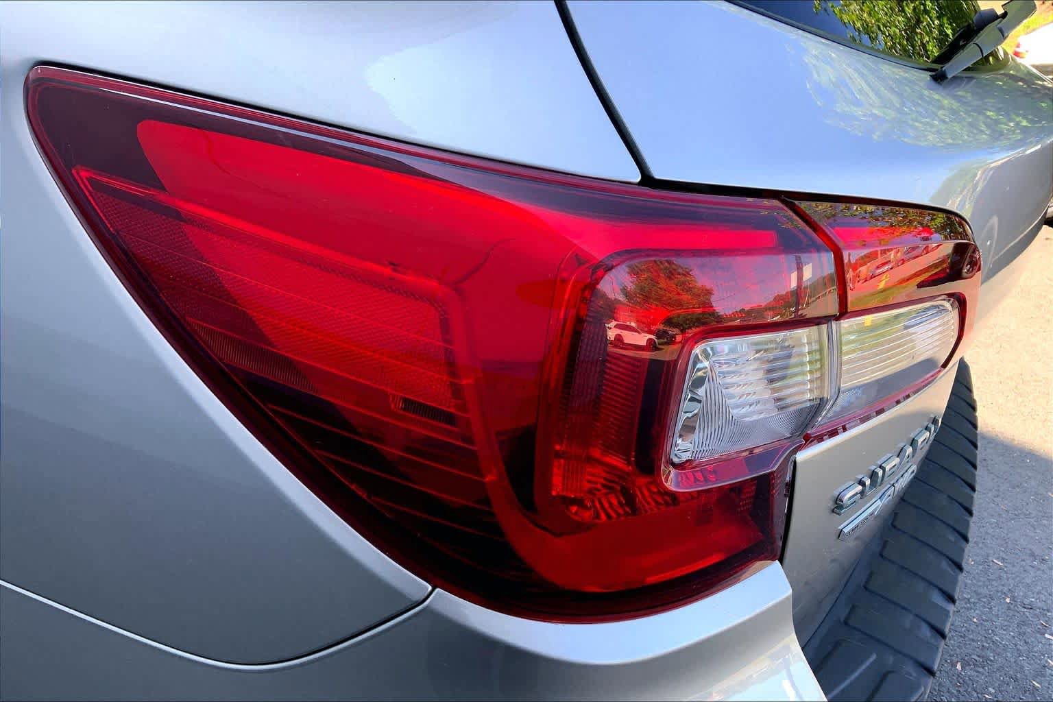 Used 2018 Subaru Outback 2.5i Limited AWD/4WD image 28