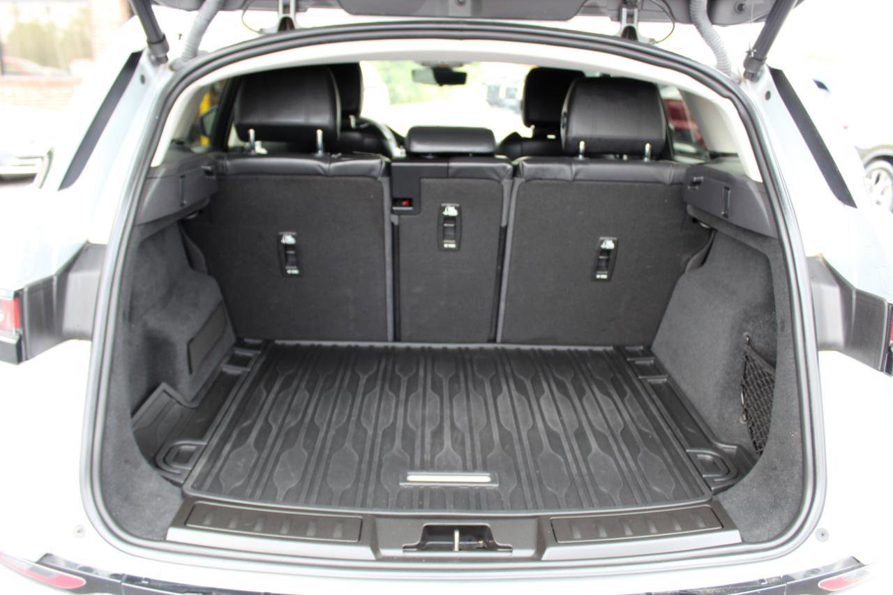 Used 2020 Land Rover Range Rover Evoque SE AWD/4WD image 13