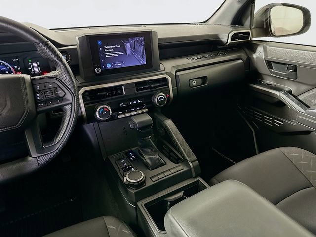 Certified 2025 Toyota Tacoma SR image 24