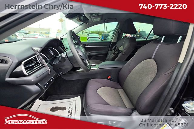 Used 2022 Toyota Camry LE FWD image 22