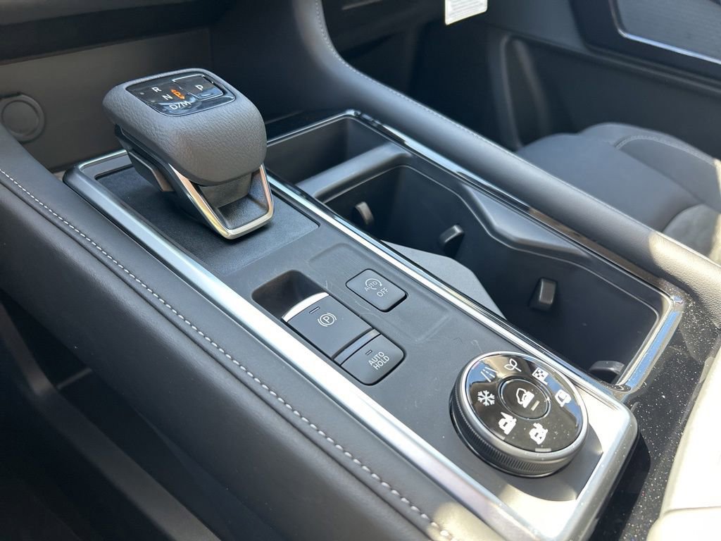 New 2026 Nissan Pathfinder SV image 36