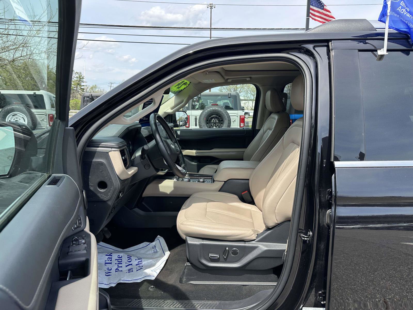 Certified 2024 Ford Expedition Max Limited AWD/4WD image 17