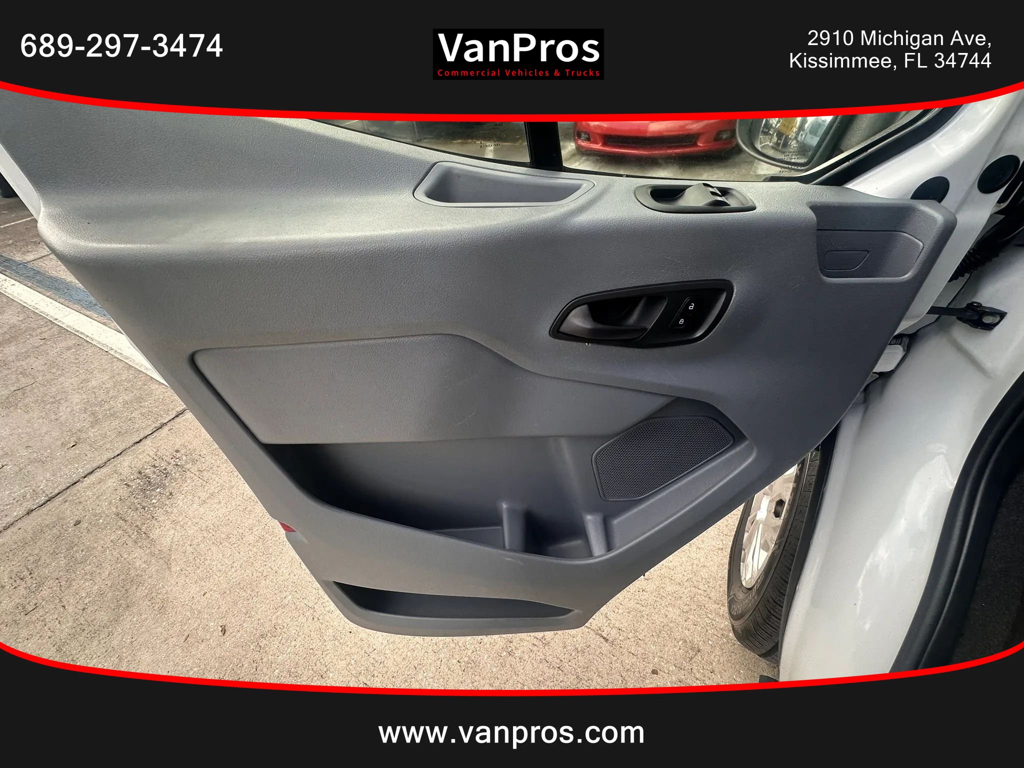 Used 2015 Ford Transit 350 XLT RWD image 8