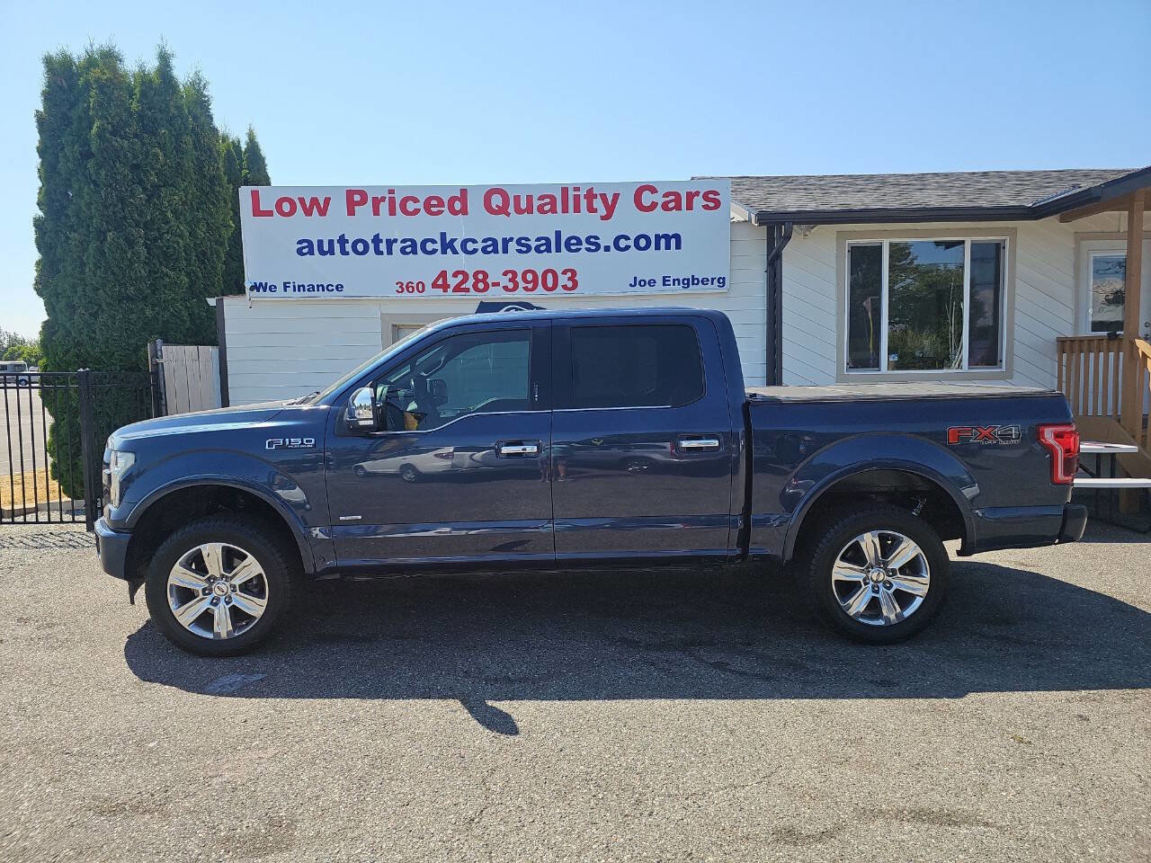 Used 2017 Ford F150 Platinum w/ Equipment Group 701A Luxury image 1