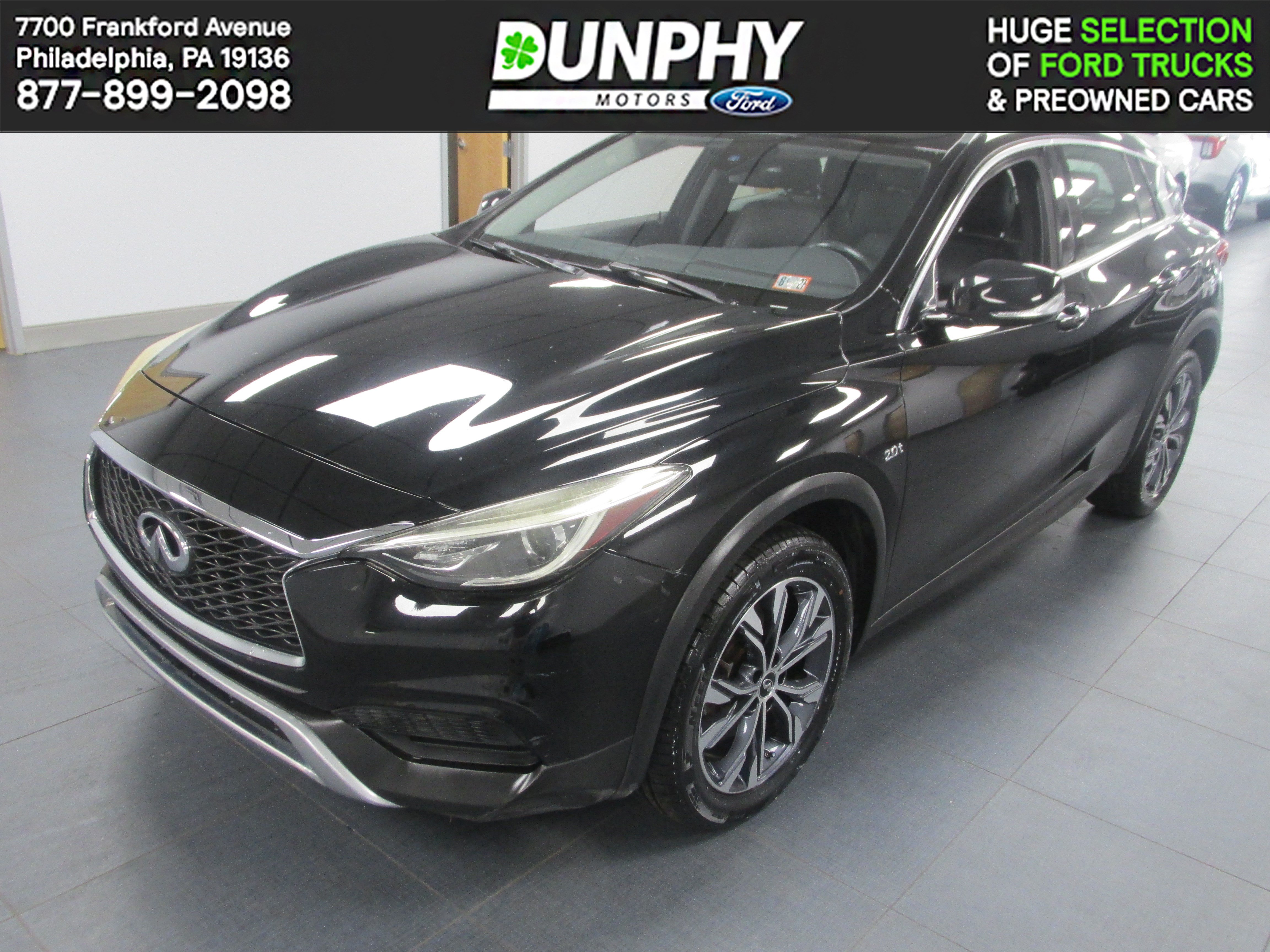 Used 2017 INFINITI QX30 AWD video 1