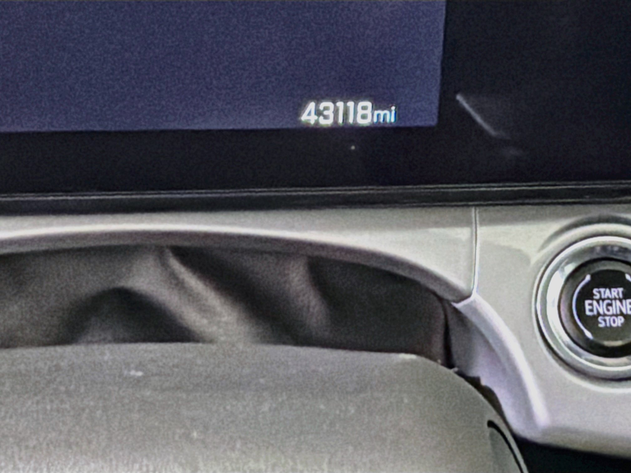 Used 2025 Chevrolet Trax LT FWD image 18