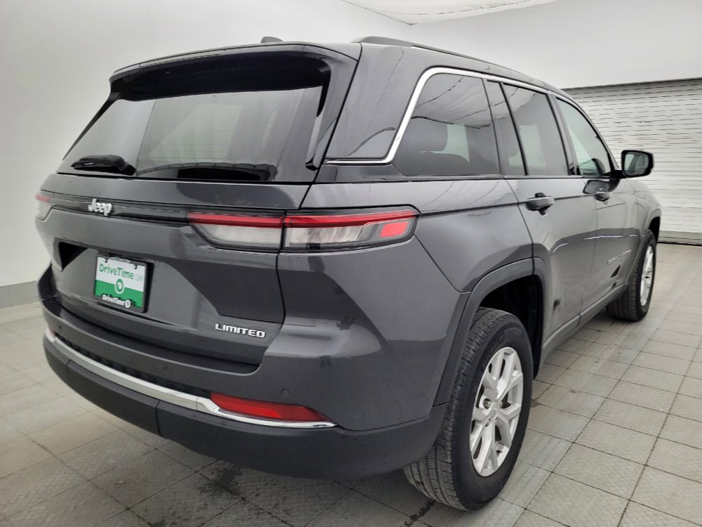 Used 2023 Jeep Grand Cherokee Limited RWD image 9