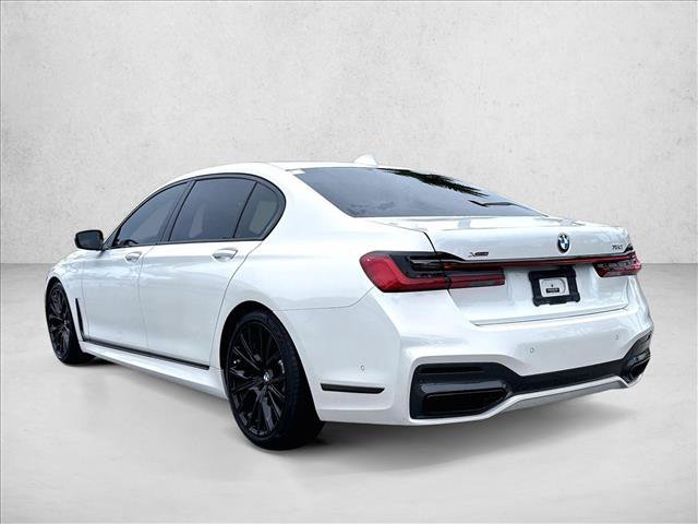 Used 2022 BMW 750i xDrive w/ Executive Package AWD/4WD image 13