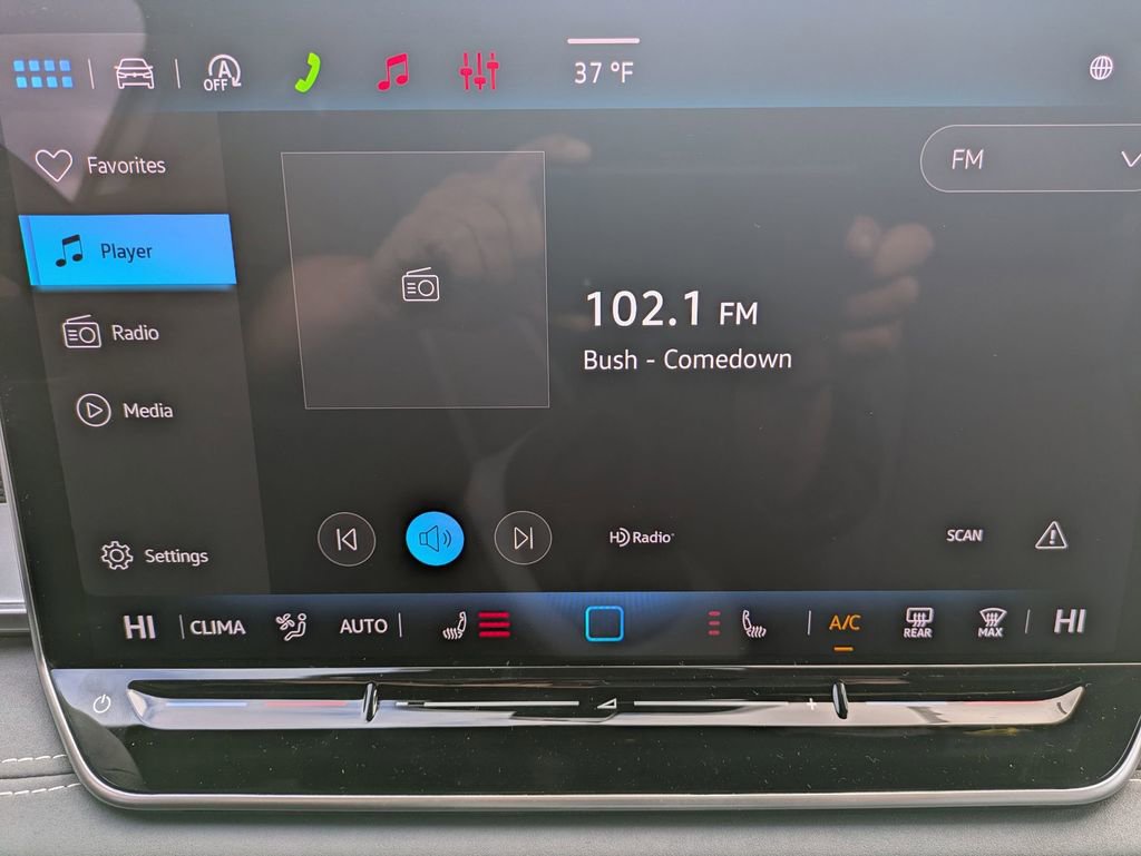 New 2026 Volkswagen Tiguan SE R-Line image 22