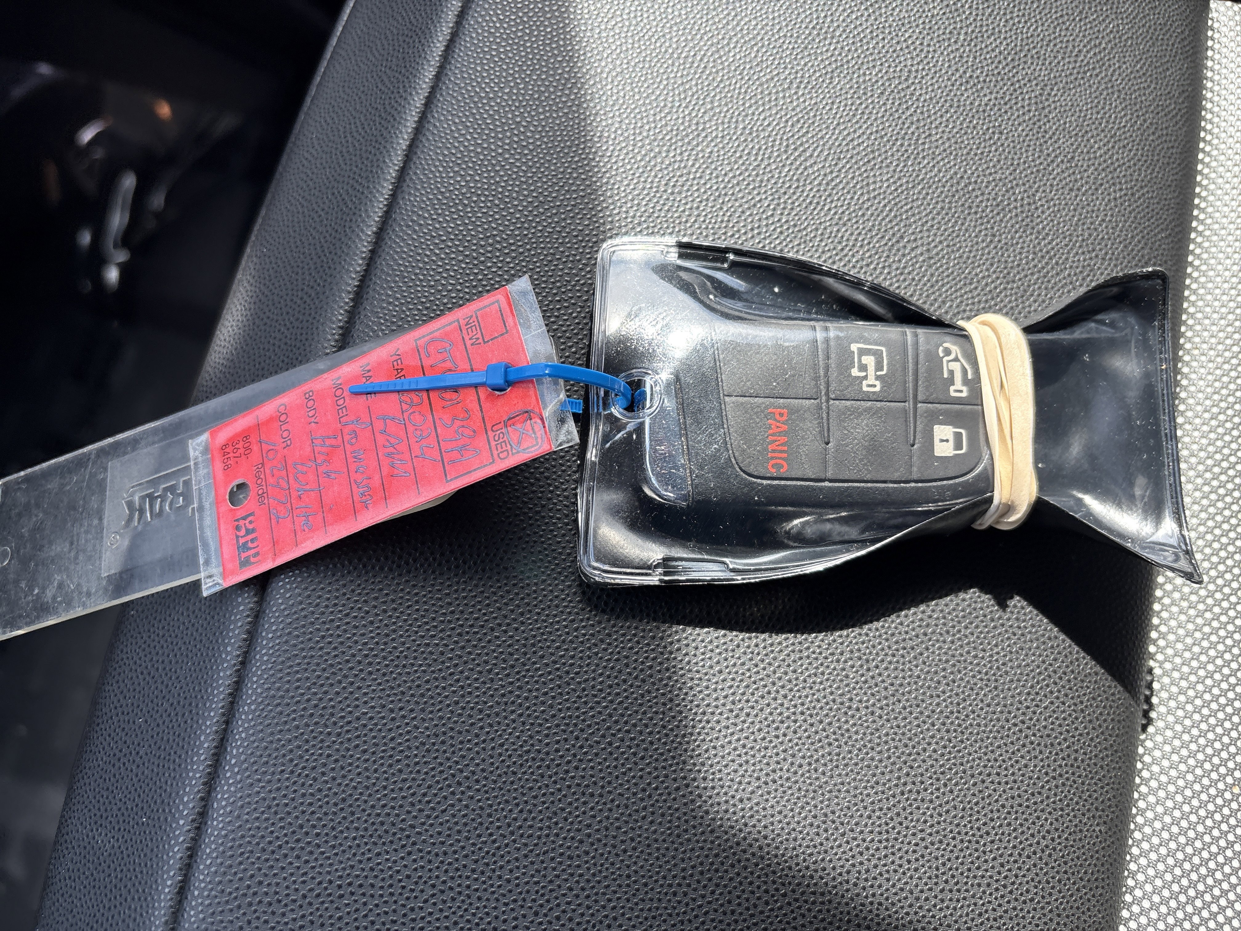 Used 2024 RAM ProMaster 2500 w/ Safety Group image 36