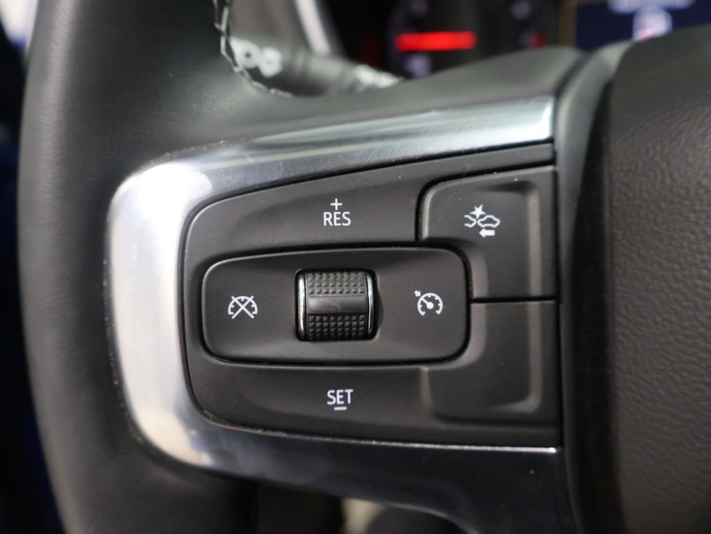 Used 2025 Chevrolet Blazer LT w/ Midnight/Sport Edition image 34