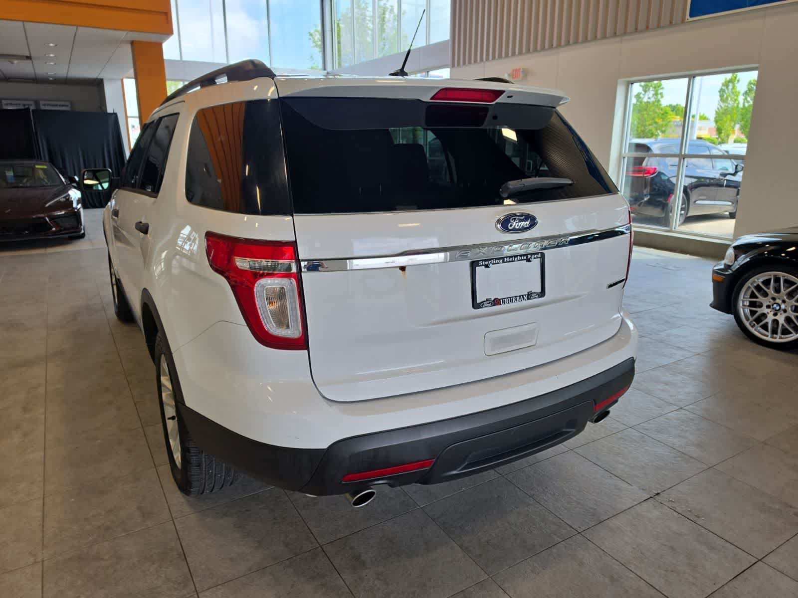 Used 2015 Ford Explorer FWD image 10
