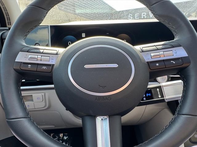 Used 2025 Hyundai Tucson Limited image 18