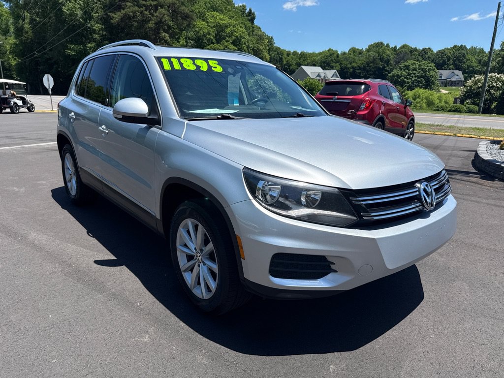 Used 2017 Volkswagen Tiguan Wolfsburg Edition FWD image 7