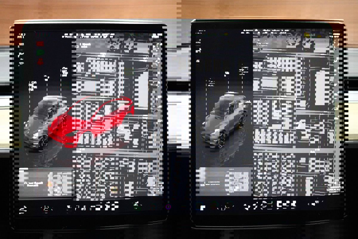 Used 2023 Tesla Model Y Performance image 42