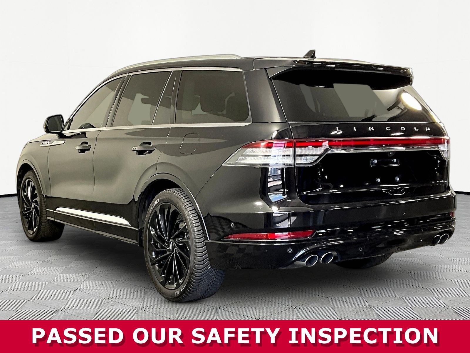 Used 2021 Lincoln Aviator Reserve w/ Equipment Group 208A AWD/4WD image 4