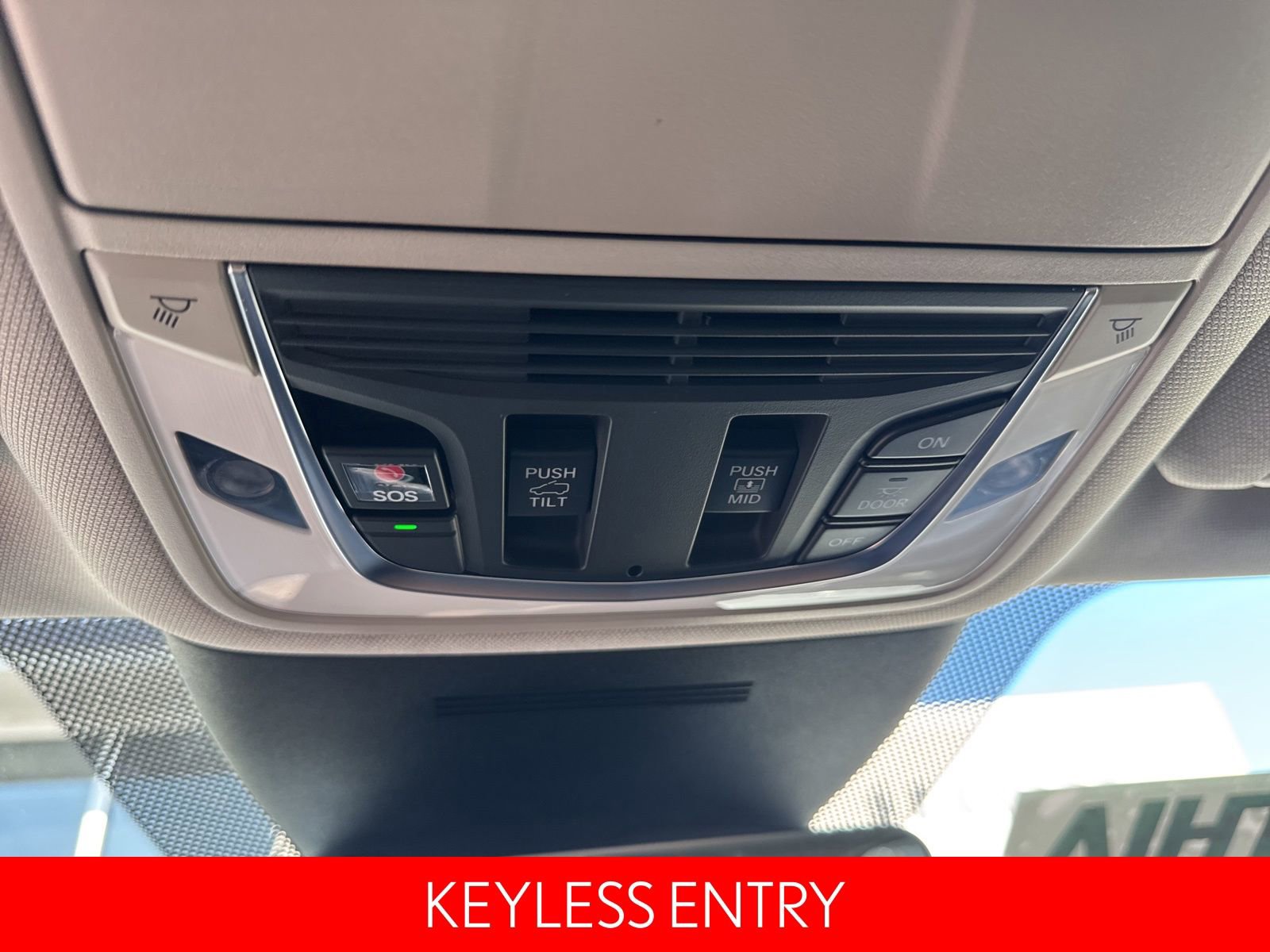 Used 2025 Acura MDX w/ Technology Package image 17